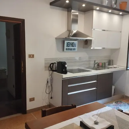 Appartamento Spazioso In Mazzini Bolonia Exterior foto