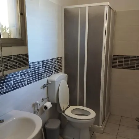 Appartamento Spazioso In Mazzini Bolonia Exterior foto